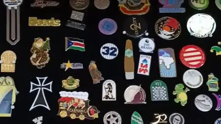 Moulage d'aimants de forme personnalisée Badges Aimant bon marché Pin